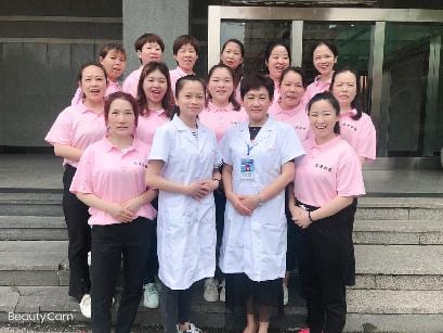 武汉炎黄职校第265期母婴护理师-月嫂-培训班合影